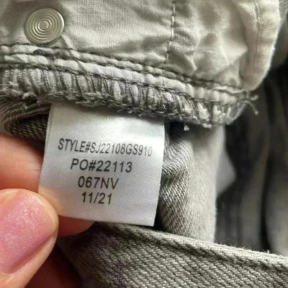 4/$25 NWT S.O.N.G. Ripped Distressed Gray 90s Boyfriend Jeans Sz 7 / 28 - Picture 9 of 9